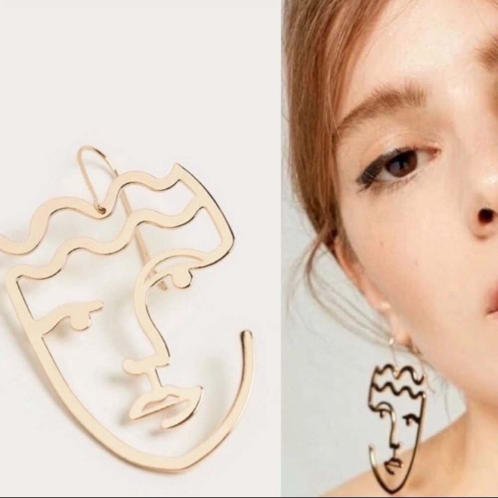 Minimalist Face Earrings - Gold